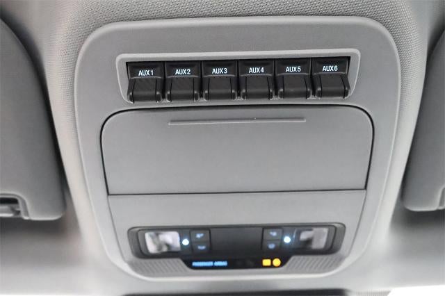 2025 Ford Super Duty F-550 DRW XL