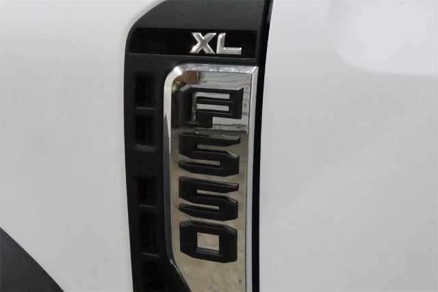 2025 Ford Super Duty F-550 DRW XL