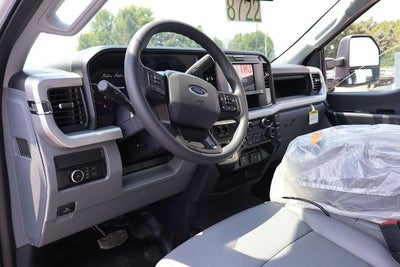2026 Ford Super Duty F-550 DRW XL