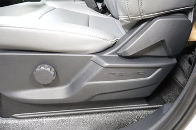 2025 Ford Super Duty F-550 DRW XL
