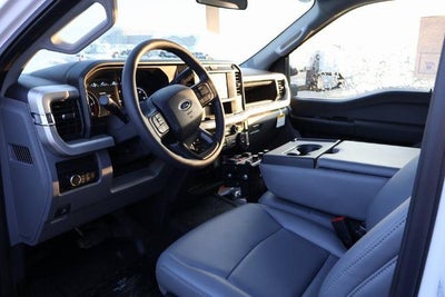 2025 Ford Super Duty F-550 DRW XL