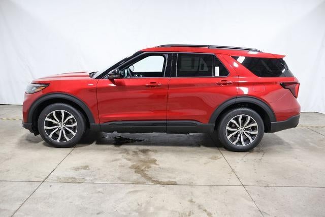 2025 Ford Explorer ST-Line Demo