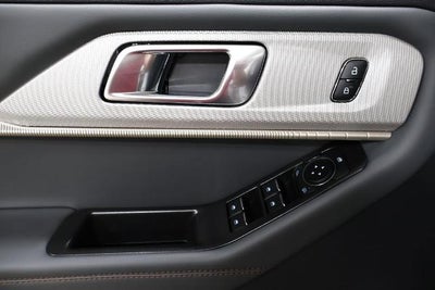 2025 Ford Explorer Active Demo