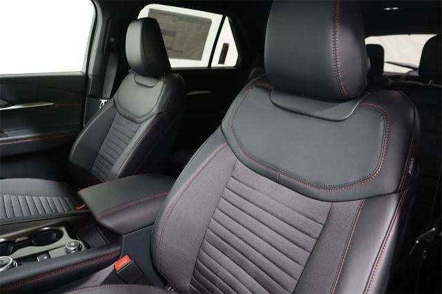 2025 Ford Explorer ST-Line Demo