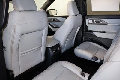 2027 Ford Explorer Platinum