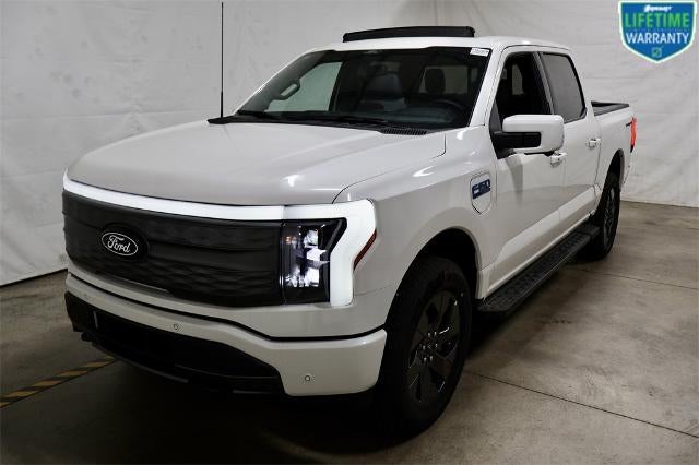 2025 Ford F-150 Lightning Lariat