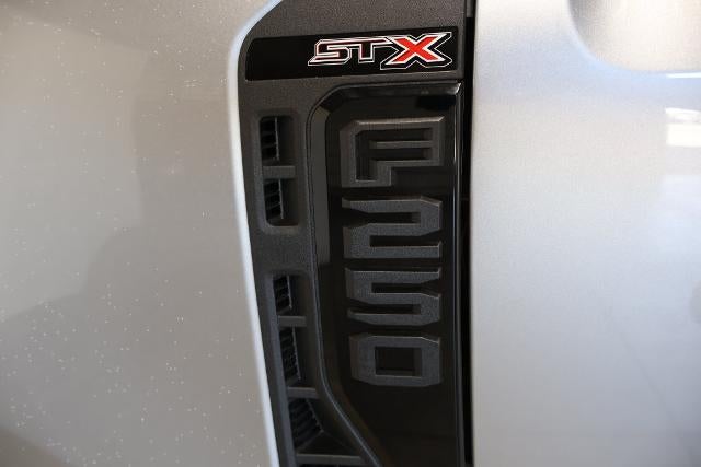 2027 Ford Super Duty F-250 SRW XL