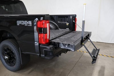 2027 Ford Super Duty F-250 SRW XLT w/BLK Appearance PKG