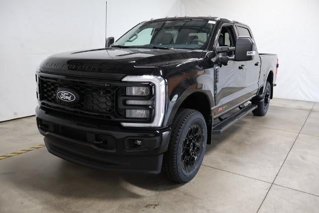 2027 Ford Super Duty F-250 SRW XLT w/BLK Appearance PKG