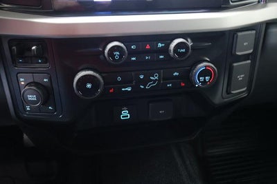 2027 Ford Super Duty F-250 SRW XLT w/BLK Appearance PKG