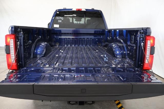 2027 Ford Super Duty F-250 SRW XLT