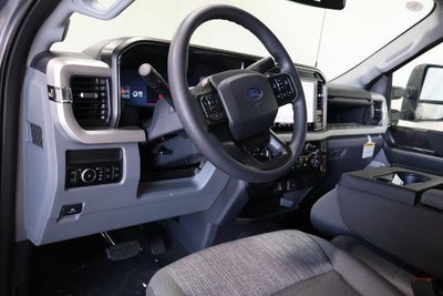 2027 Ford Super Duty F-250 SRW XLT