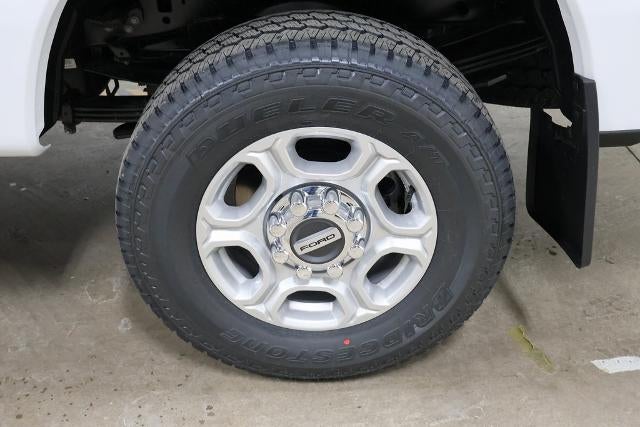 2026 Ford Super Duty F-350 SRW XLT