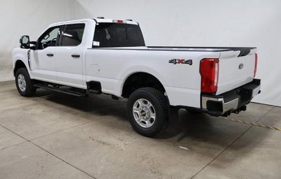 2026 Ford Super Duty F-350 SRW XLT