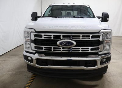 2026 Ford Super Duty F-350 SRW XLT
