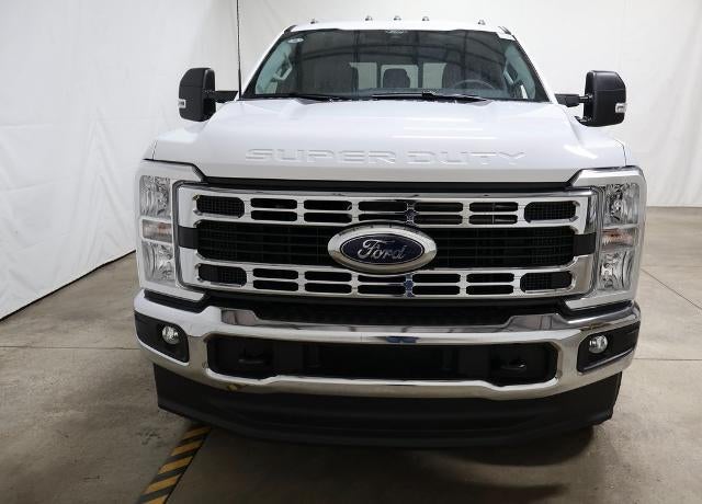 2026 Ford Super Duty F-350 SRW XLT