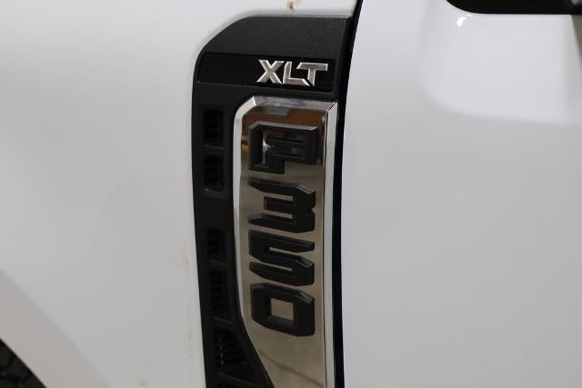 2026 Ford Super Duty F-350 SRW XLT