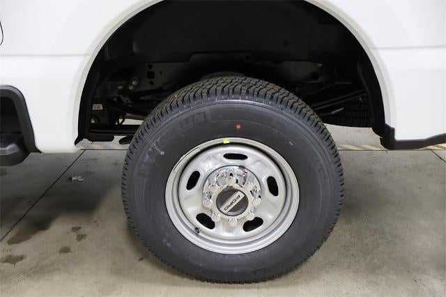 2025 Ford Super Duty F-350 SRW XL