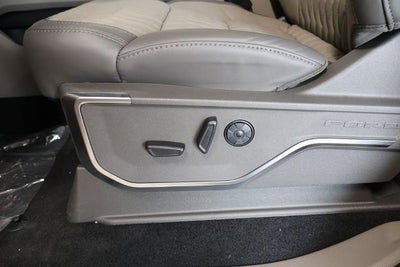 2026 Ford Super Duty F-350 SRW Platinum