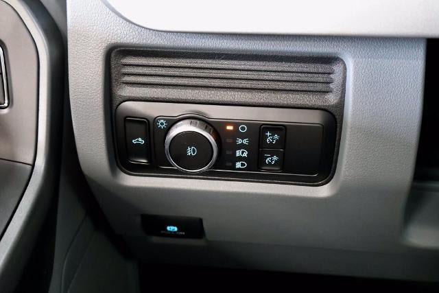 2027 Ford Super Duty F-350 SRW XL