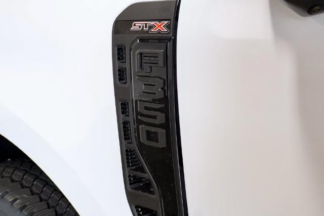 2027 Ford Super Duty F-350 SRW XL