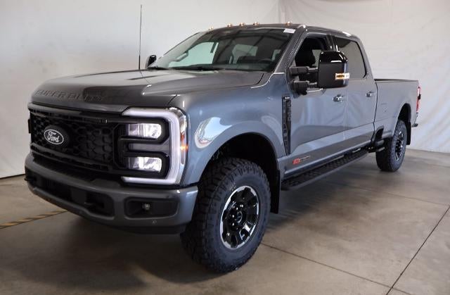 2027 Ford Super Duty F-350 SRW Lariat