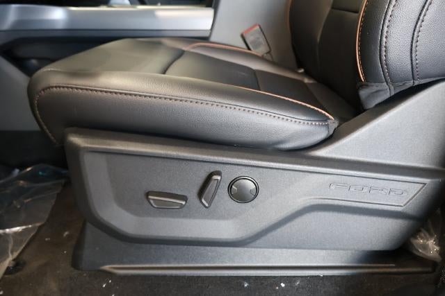 2027 Ford Super Duty F-350 SRW Lariat