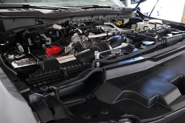 2027 Ford Super Duty F-350 SRW Lariat