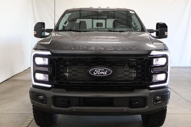 2027 Ford Super Duty F-350 SRW Lariat