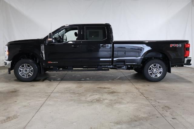 2027 Ford Super Duty F-350 SRW Lariat