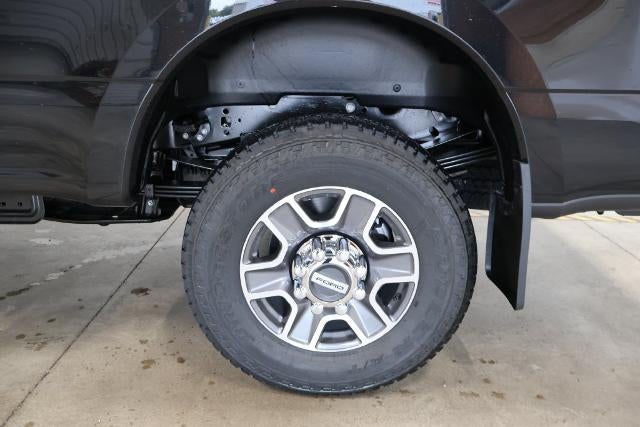 2027 Ford Super Duty F-350 SRW Lariat