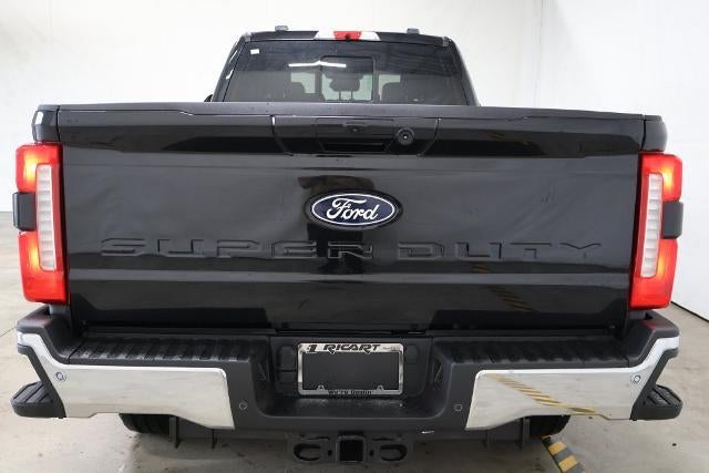 2027 Ford Super Duty F-350 SRW Lariat