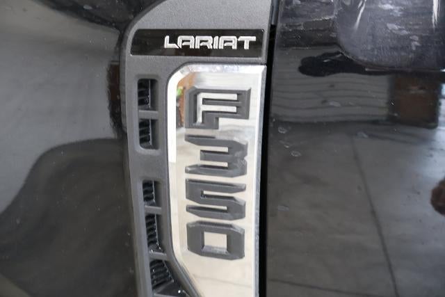 2027 Ford Super Duty F-350 SRW Lariat