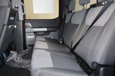 2027 Ford Super Duty F-350 SRW XLT