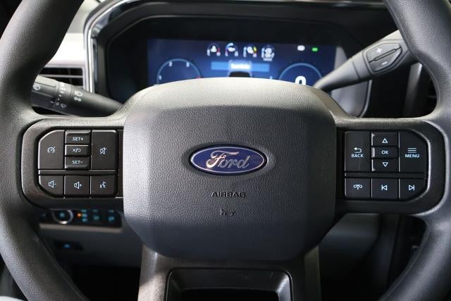 2027 Ford Super Duty F-350 SRW XLT