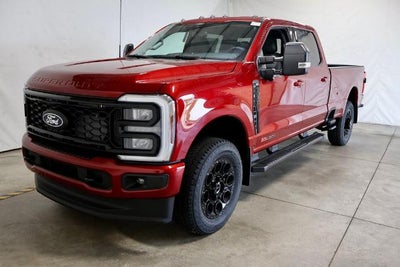 2027 Ford Super Duty F-350 SRW XLT