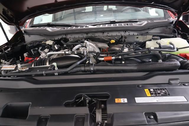 2027 Ford Super Duty F-350 SRW XLT