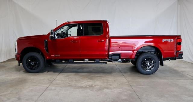 2027 Ford Super Duty F-350 SRW XLT
