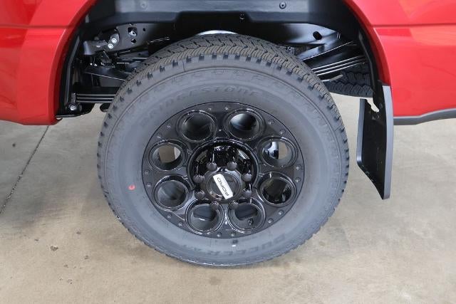 2027 Ford Super Duty F-350 SRW XLT
