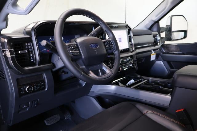 2027 Ford Super Duty F-350 SRW Lariat