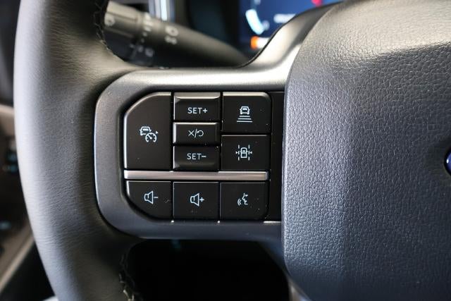 2027 Ford Super Duty F-350 SRW Lariat