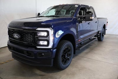 2027 Ford Super Duty F-350 SRW Lariat w/BLK Appearance PKG