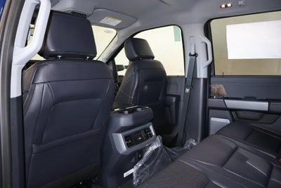 2027 Ford Super Duty F-350 SRW Lariat w/BLK Appearance PKG