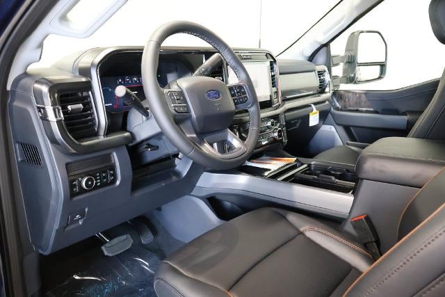 2027 Ford Super Duty F-350 SRW Lariat w/BLK Appearance PKG