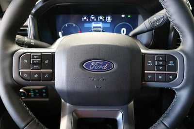 2027 Ford Super Duty F-350 SRW Lariat w/BLK Appearance PKG