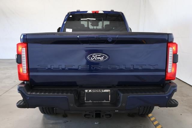2027 Ford Super Duty F-350 SRW Lariat w/BLK Appearance PKG