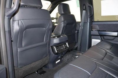 2026 Ford Super Duty F-350 SRW Platinum