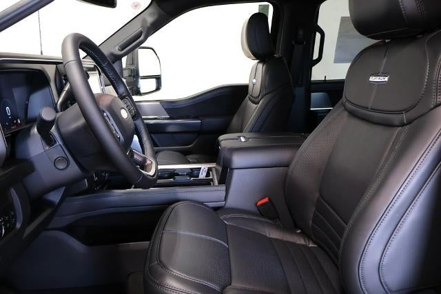 2026 Ford Super Duty F-350 SRW Platinum