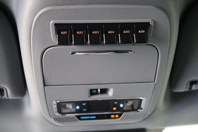 2027 Ford Super Duty F-350 SRW Lariat