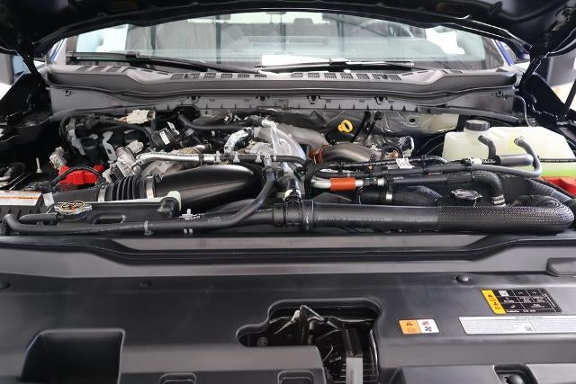 2027 Ford Super Duty F-350 SRW XLT